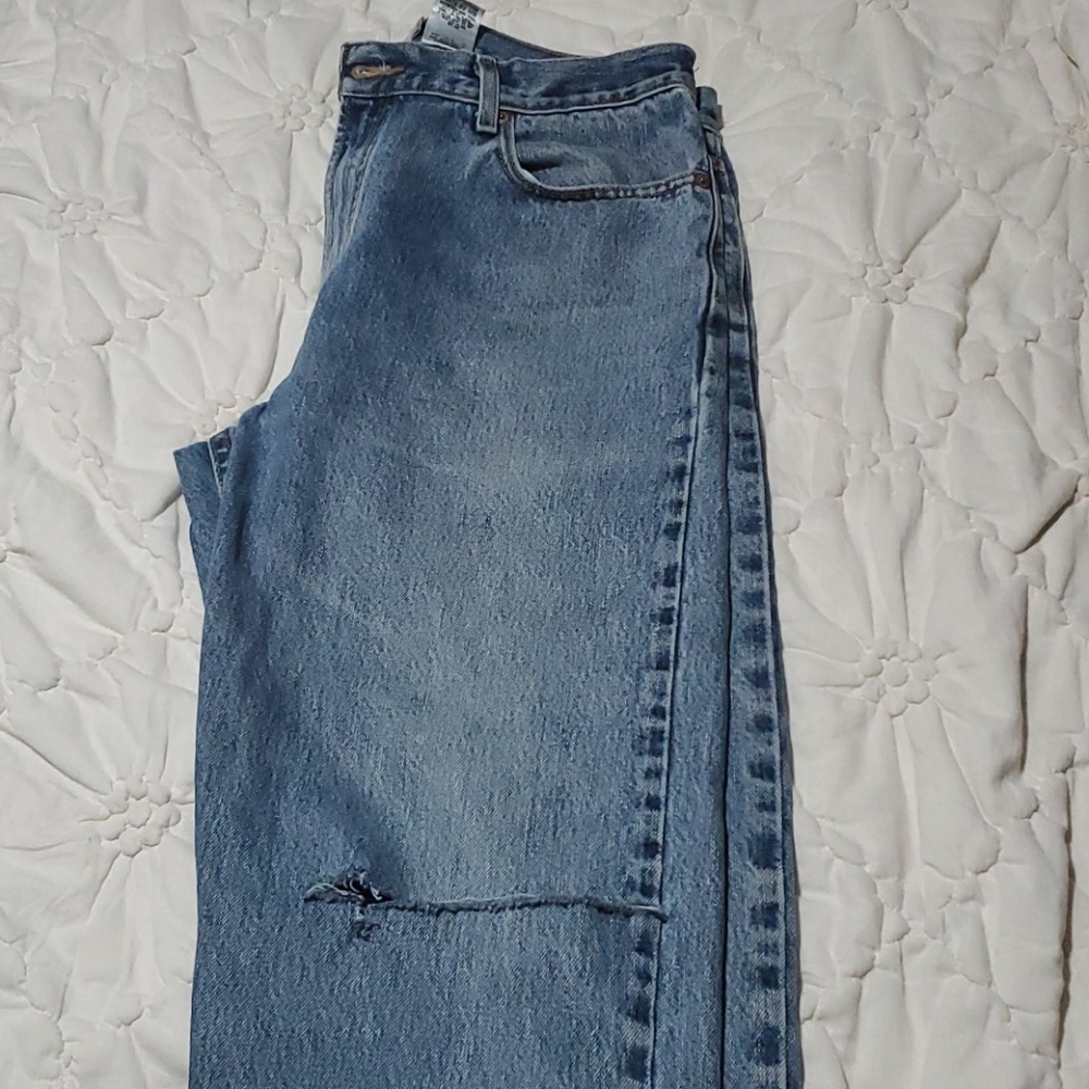 Distressed Levi's 505 - Picture 7 of 8